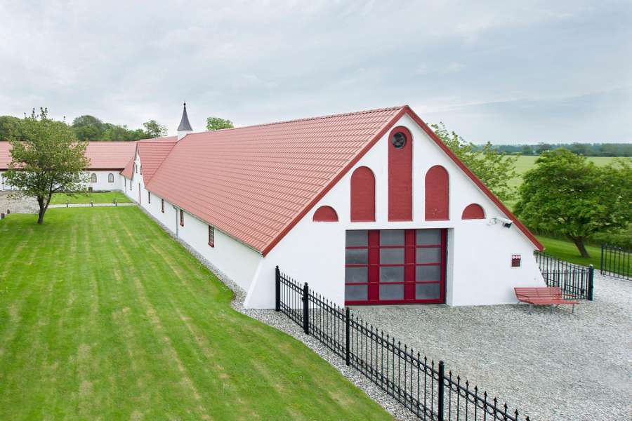Dachrenovierung verschönert das Gut Akselholm, Akselholmsvej 53, 9800 Hjørring